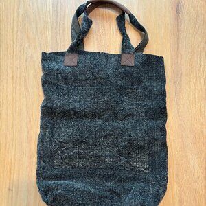 ROOST Extra Large Tote Bag
